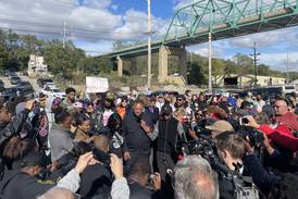 Photos: Remembering when Rev. Jesse Jackson visited Peru