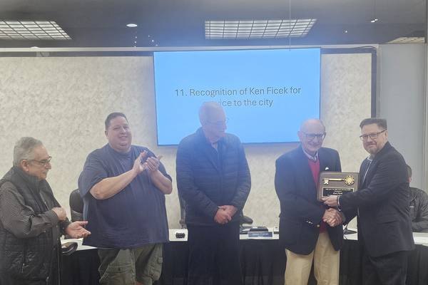 Oglesby honors longtime public servant Ken Ficek with key to the city