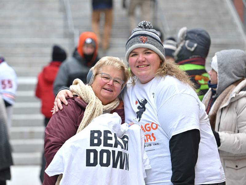 Two Advocate Health Care nurses honored at Bear Down Flag Ceremony