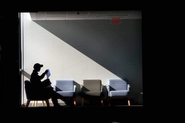 Former journalist creates $500 IVCC scholarship