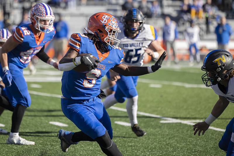 St. Teresa’s Christion Harper runs the ball against Tri-Valley in the class 2A IHSA football state championship game Friday, Nov. 25, 2022.