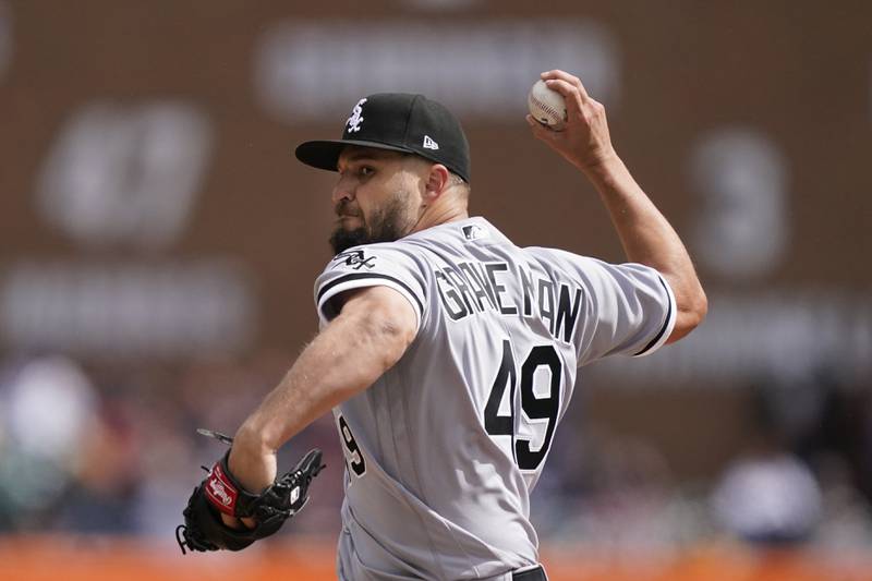 Chicago White Sox pitcher Kendall Graveman throws during the sixth inning against the Detroit Tigers on April 8, 2022 in Detroit.