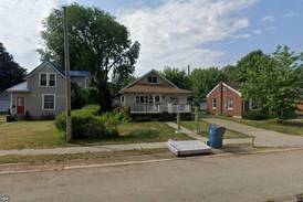 Single-family home sells for $175,000 in Dixon