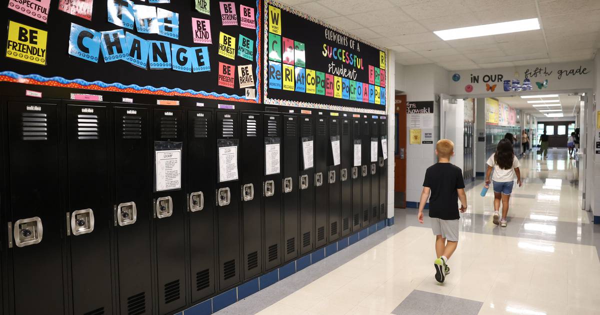 School districts talk Illinois Report Card designations