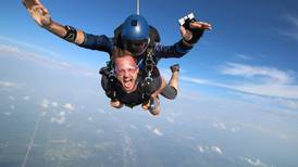 Find your thrill this season with skydiving centers in northern Illinois