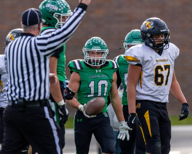 Lian Knoebel (10) of Seneca questions officials call on Saturday, November 1, 2025 at Seneca High School in Seneca.