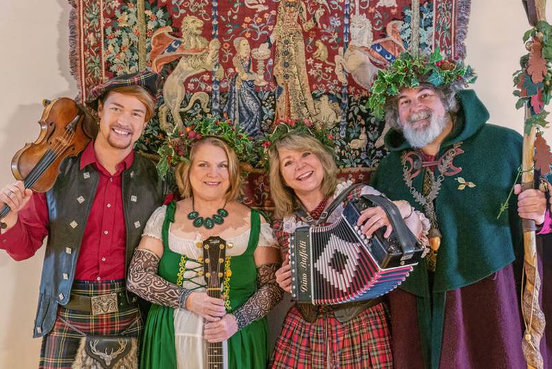 Jennifer Cutting’s OCEAN Celtic Quartet, whose album title cut “The Turning Year” reached No. 1 song on the Folk Radio charts last December, will perform at 7 p.m. Dec. 17,  at the Hinsdale Unitarian Church.