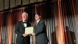 Gurnee Park District board president recognized for 15 years of service