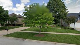 Single-family home sells for $900,000 in Naperville