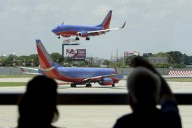 Ex-Southwest Airlines customer-service agent from Bolingbrook is charged with fraud in voucher-selling scheme
