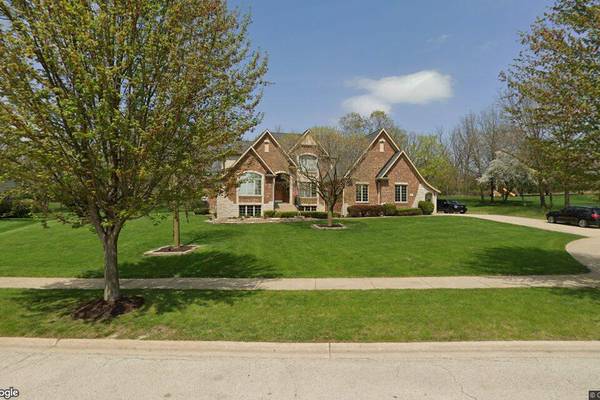 New Lenox: Single-family home goes for $850,000