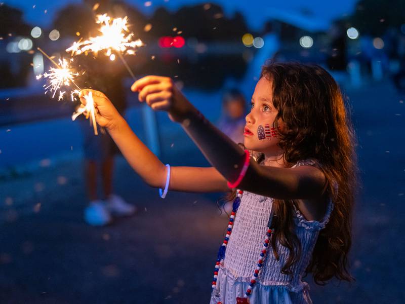 Photos: Mendota kicks off Independence week with fireworks