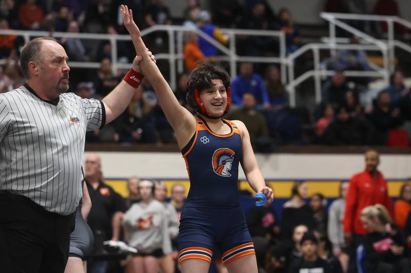 Romeoville’s Daniela Santader defeats Joliet Township’s Chloe Wong in the Southwest Prairie Conference 100 pound Championship at Joliet Central on Saturday, Jan. 20th, 2024.