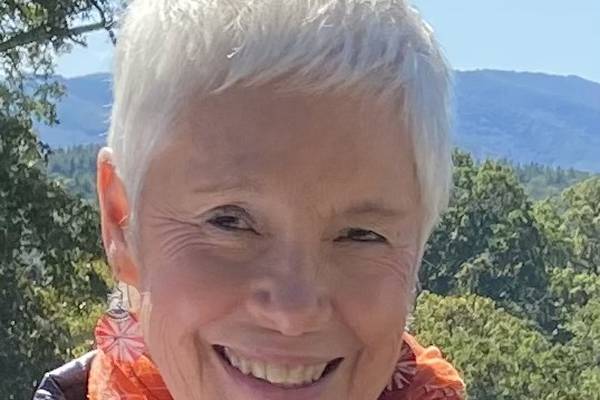 Rasin honored with Dunham Award for decades of volunteering in Downers Grove 