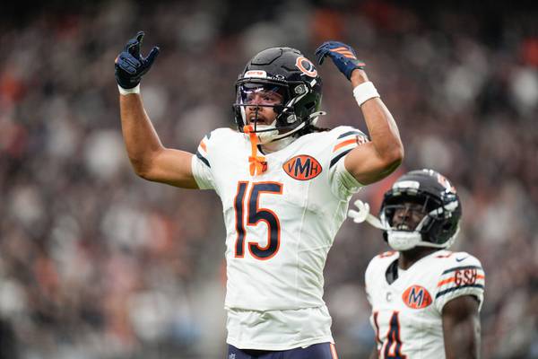 Chicago Bears injury report: Rome Odunze, DJ Moore return to practice, D’Andre Swift still out