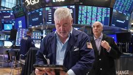Oil prices keep falling, while US stocks hang near their record highs