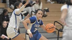 Wheaton North surprises St. Charles North