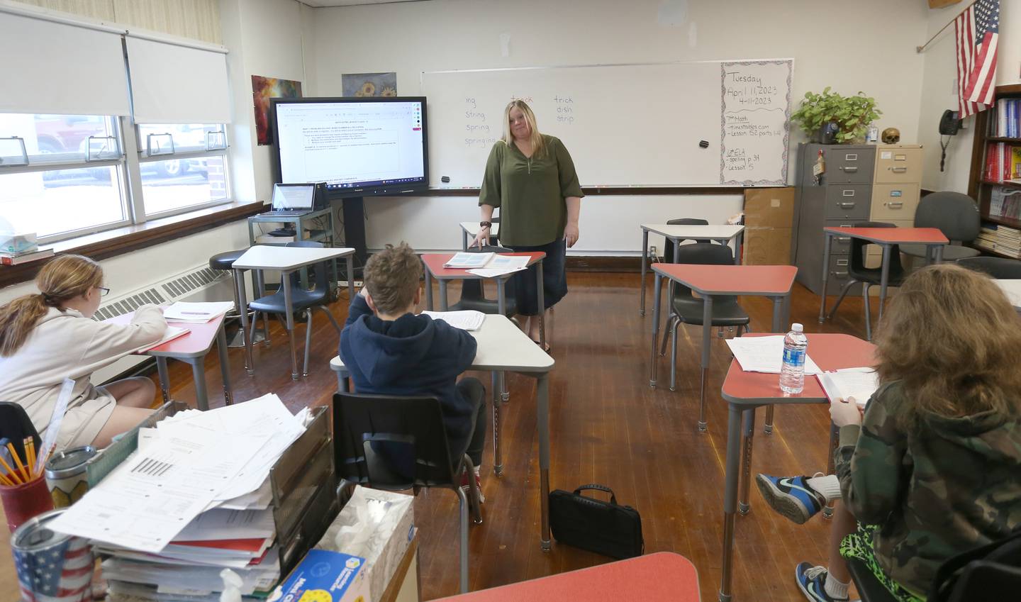 Mrs. Shannon Cook teaches a class on Tuesday, April 11, 2023 at Earlville High School.