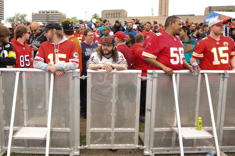 Matt Cummings, from Chicago Ridge wears his Bears jersey among a host of Chiefs fans at the 2023 NFL Draft on Thursday, April 27, 2023 in Kansas City, MO.