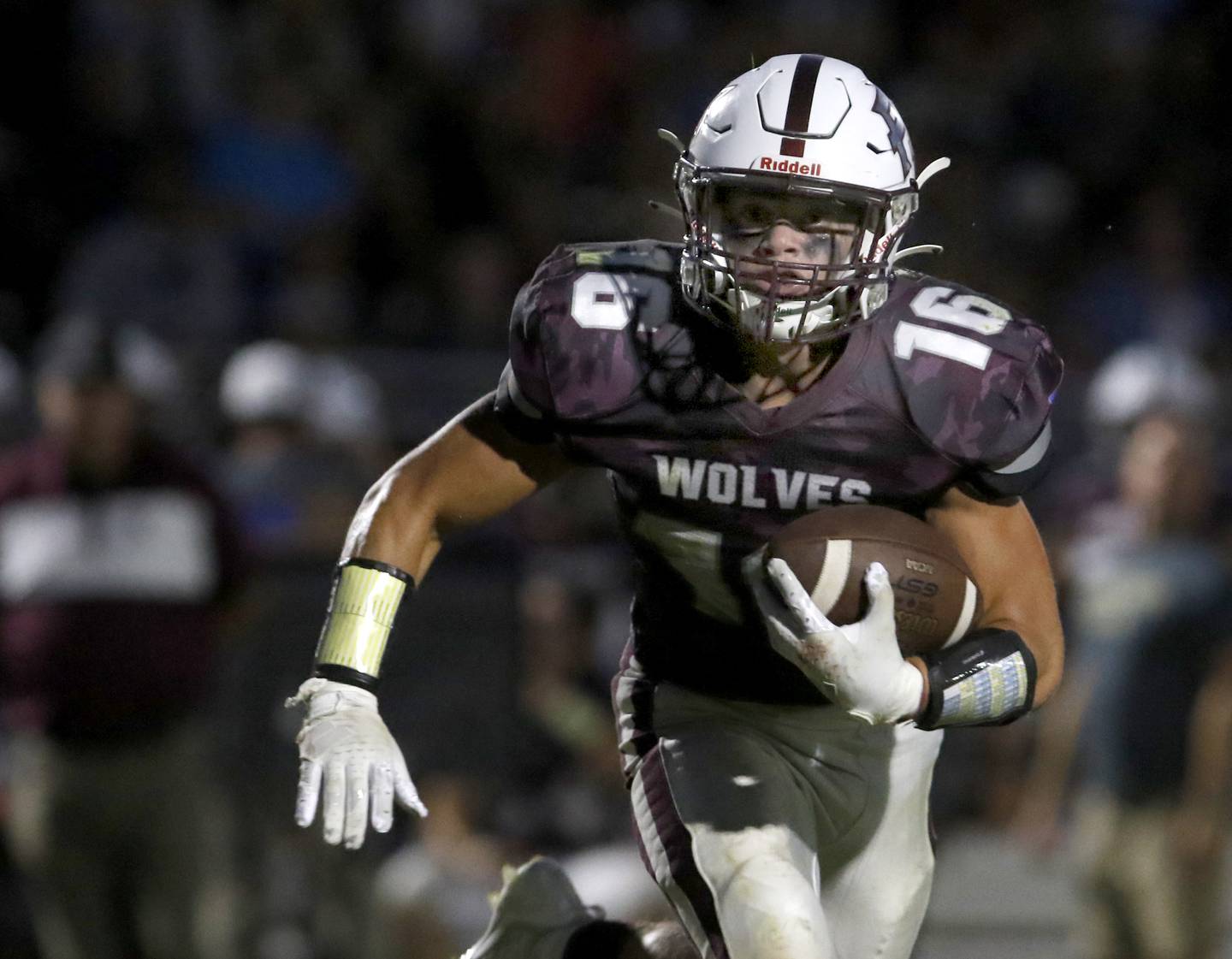 Prairie Ridge's Dominic Creatore runs with eh ball during a Fox Valley Conference football game Friday, Sept. 1, 2023, at Prairie Ridge High School inCrystal Lake.