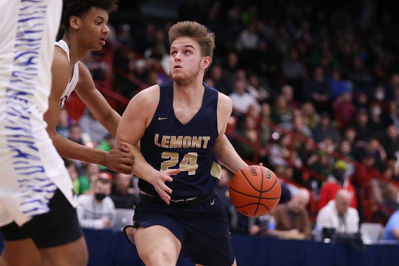 Lemont’s Patrick Gardner looks to make a play against Simeon in the Class 3A super-sectional at UIC. Monday, Mar. 7, 2022, in Chicago.