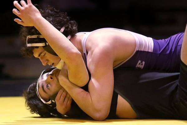 John Janicki, Hampshire showcase takedown skills during FVC win over Crystal Lake South