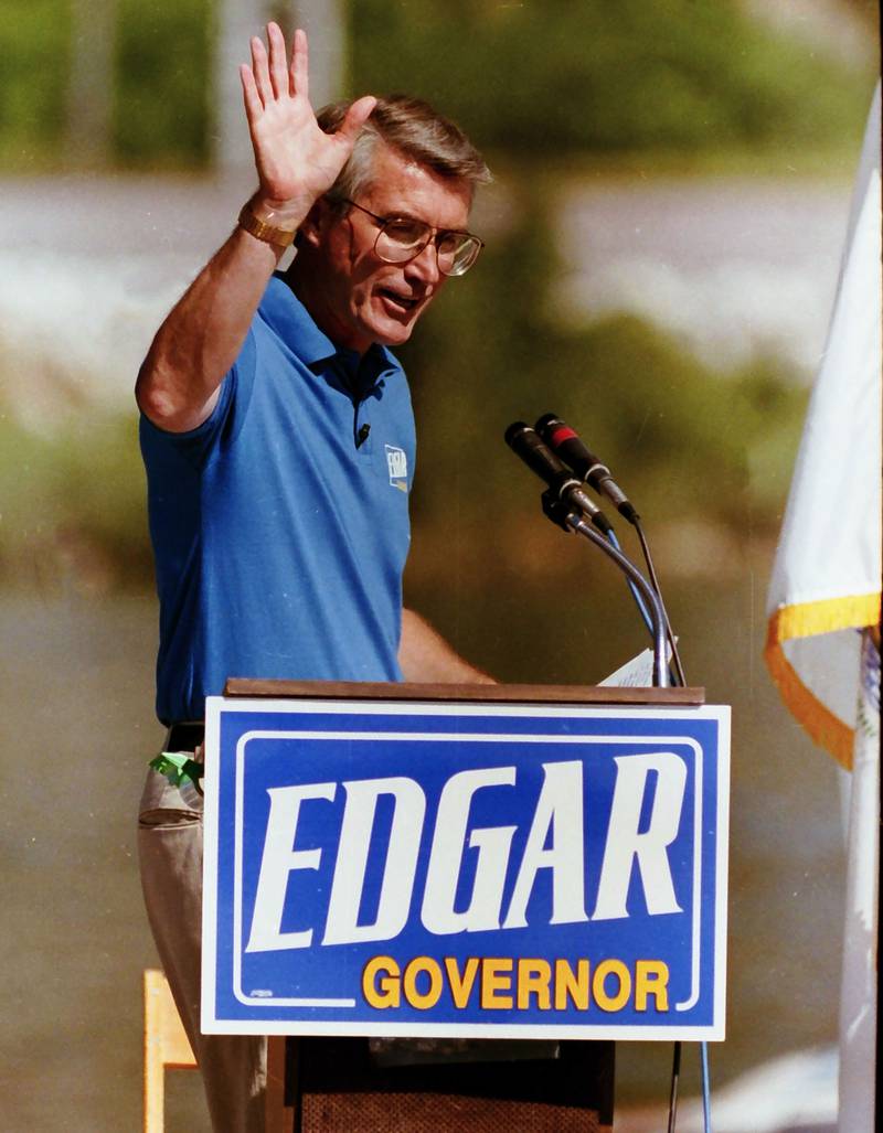 Jim Edgar candidate for Governor of Illinois, campaigns on Thursday, Aug. 30, 1990 in Peru.