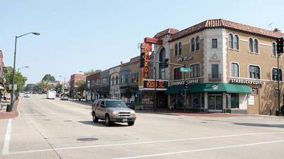 Downtown St. Charles murals will now need city approval; aim is to avoid damage to historic buildings 