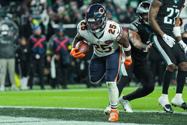 Bears run over defending Super Bowl champion Eagles. Here’s what you need to know