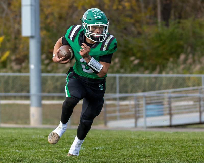 Gunnar Varland (2) of Seneca runs ball on Saturday, November 1, 2025 at Seneca High School in Seneca.