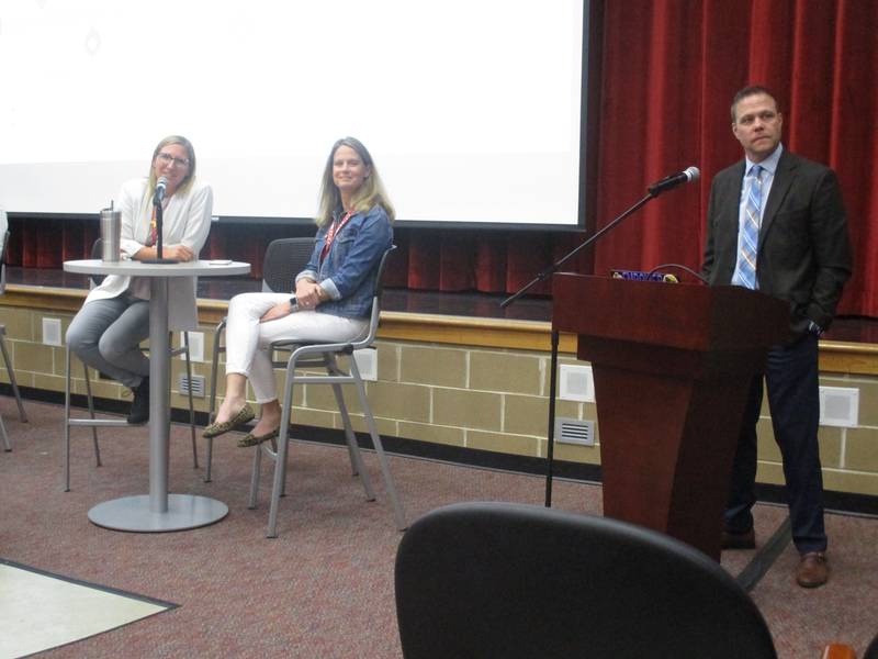 Yorkville School District 115's K-8 Teaching & Learning Coordinator Leslie Kressin, left, fields a question from parents about the full-day kindergarten program on May 18, 2022 at Yorkville Middle School. Facilities Director Heather DiVerde and Superintendent Tim Shimp listen. (Mark Foster -- mfoster@shawmedia.com)