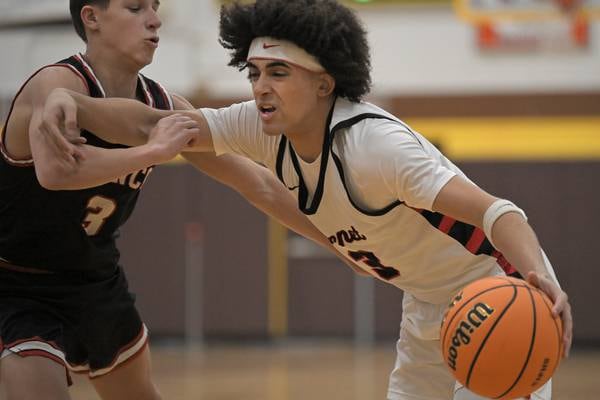 Benet jumps on Barrington, advances to Hinkle Holiday Classic title game