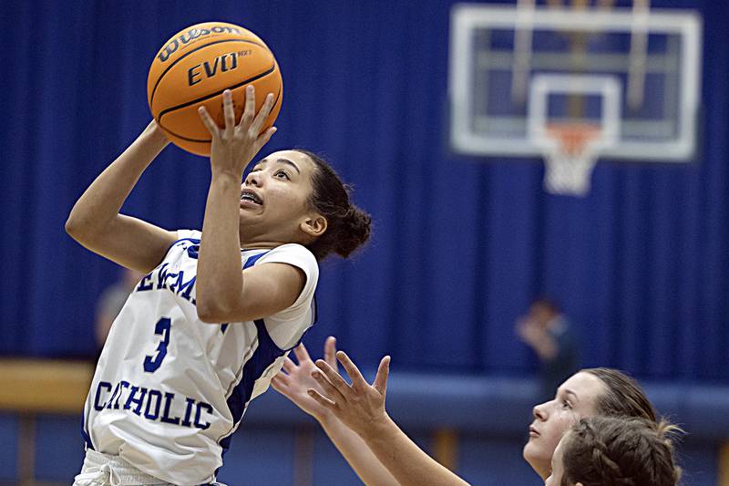Newman’s Paizlee Williams puts up a shot against Kewanee Thursday, Feb. 6, 2025, at Newman High School.