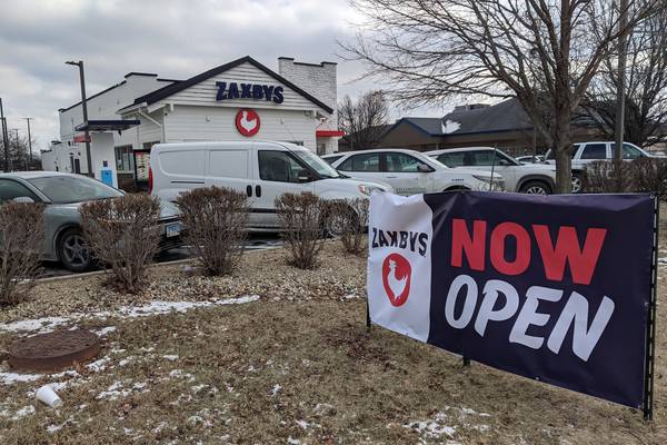 Southern fast-casual restaurant Zaxby’s opens in Plainfield