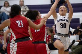 Manteno flexes defensive muscle in 44-9 ICE win over Streator