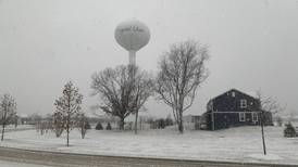 Snow focused on McHenry, Lake counties Friday morning