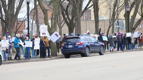 Photos: Illinois Valley Indivisible holds 'ICE out for good' rally in Ottawa