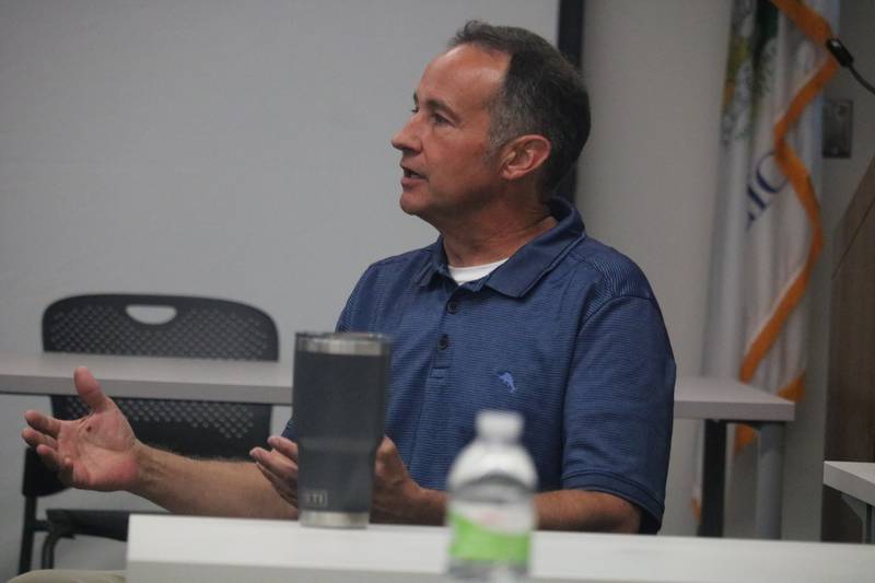 Sixth Ward Alderman Mike Verbic speaks Aug. 3, 2023 at a DeKalb Sixth Ward Meeting held at the DeKalb Police Department.