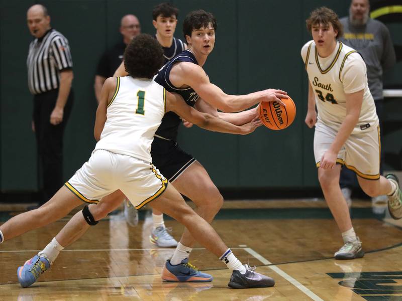 Cary-Grove holds off Crystal Lake South, stays perfect in Fox Valley Conference