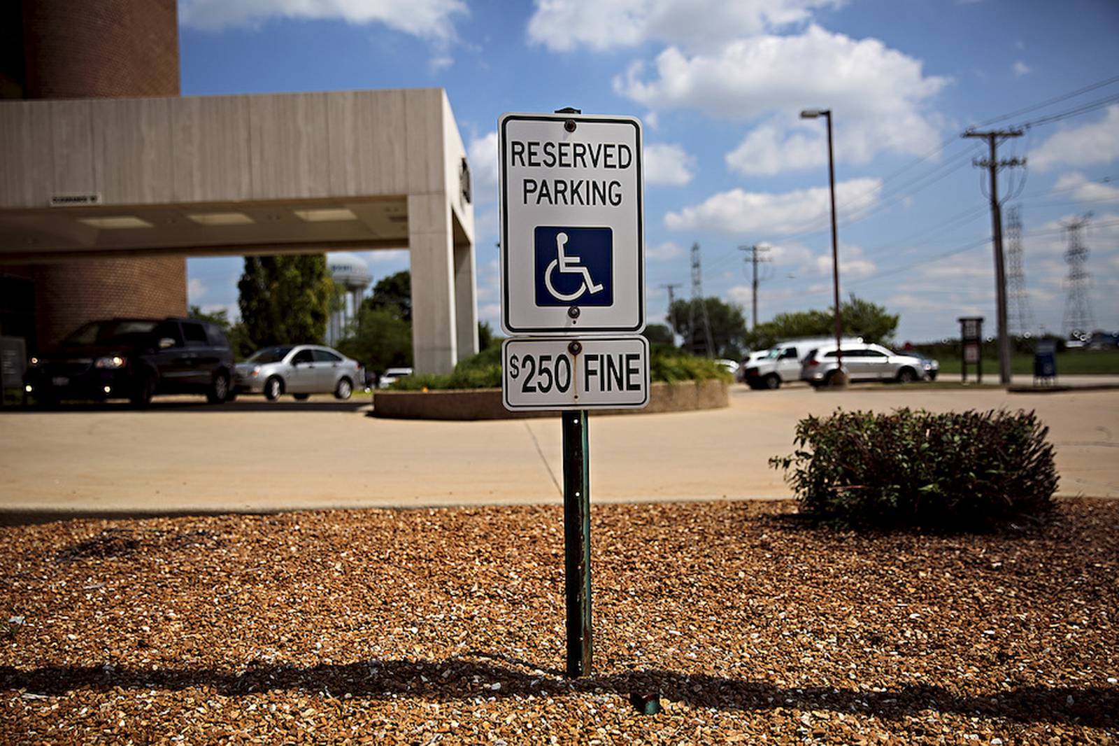 Illinois enforces parking for disabled people during holidays Shaw Local
