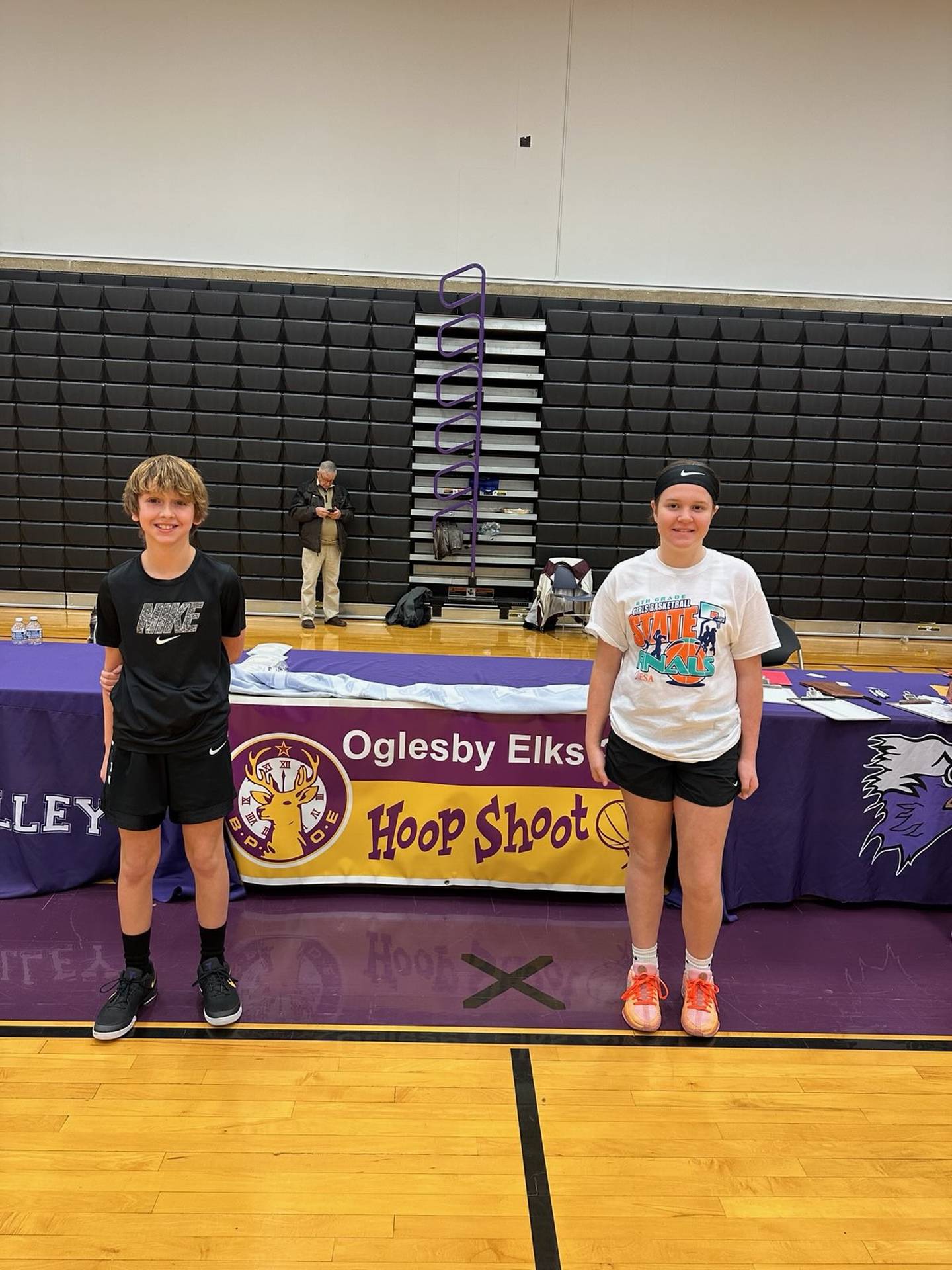 Milo Mertel (left) and Murphy Hopkins of Putnam County Junior High competed in  the 12-13 division in the Oglesby Elks Hoop Shoot on Sunday, Dec. 15.