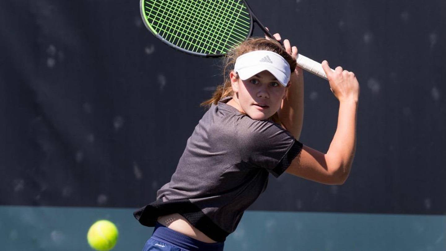 McKenna Schaefbauer has transferred from the University of South Carolina to Illinois for her sophomore season of tennis. She is the daughter of former Princeton High School/Notre Dame volleyball standout Nicole Coates.