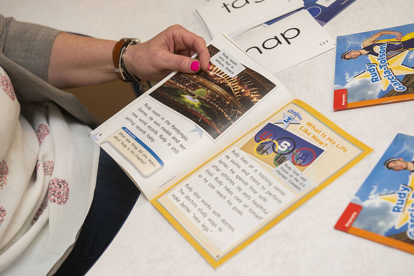 Edmondson runs through what a typical session is like when meeting with students. The reading intertention is a new core curriculum at Sterling Public Schools.