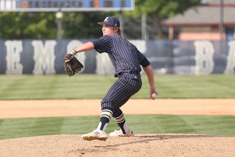 Lemont’s Mike Biscan delivers a pitch against Hinsdale South on Wednesday, May 24, 2023, in Lemont.