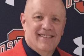 Darren Howard leaving Oswego to become St. Charles East’s new AD