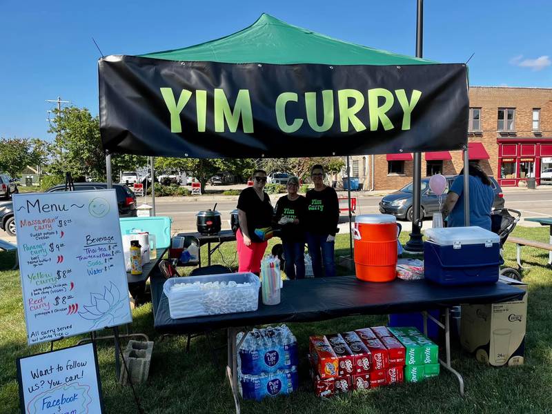 Yim Curry, a Thai carryout restaurant and food truck, is opening in October on Ottawa’s West Side.