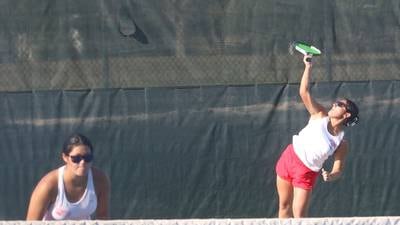 Photos: Ottawa dominates L‑P with a 4‑1 win in girls tennis