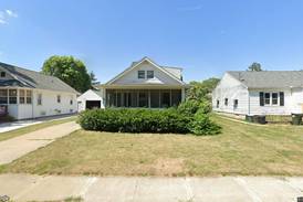 What were the best deals for residential properties in Lee County / Whiteside the week of April 27?