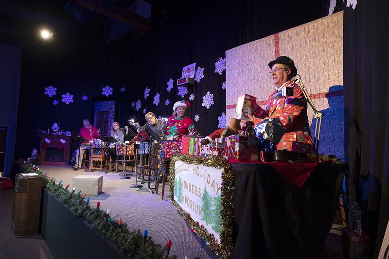 Members of the Performing Arts Guild rehearse their play “Christmas Eve in Chaos,” Wednesday, Jan. 8, 2025, in Mount Morris.