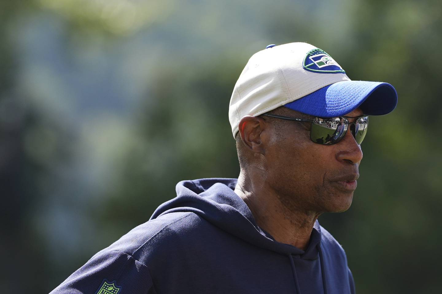 Seattle Seahawks assistant head coach Leslie Frazier looks on after practice during the NFL football team's training camp Saturday, July 26, 2025, in Renton, Wash. (AP Photo/Lindsey Wasson)